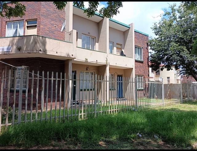 24 BEDROOM APARTMENT BLOCK FOR SALE IN PEACEHAVEN